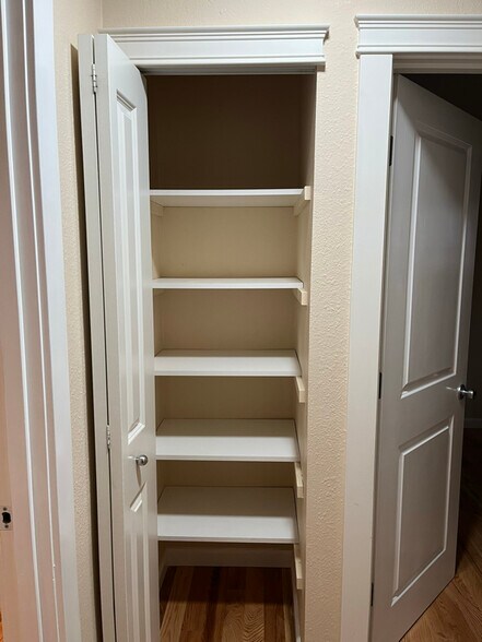 Building Photo - 3618 SE 67th Ave