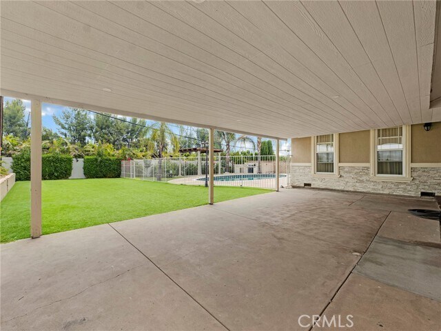 Building Photo - 11056 Chimineas Ave