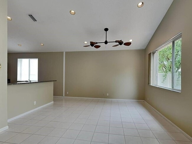 Building Photo - 4095 NW 79th Ave