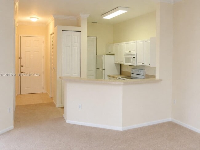 Building Photo - 4402 SW 160th Ave