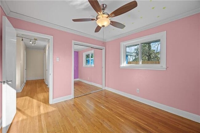 Building Photo - River Ridge Home Rental