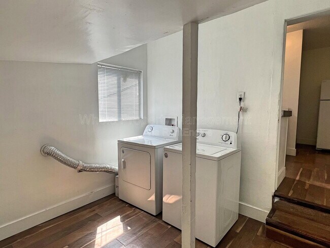 Building Photo - 2234 W 30th Ave