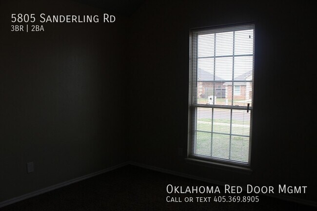 Building Photo - 5805 Sanderling Rd