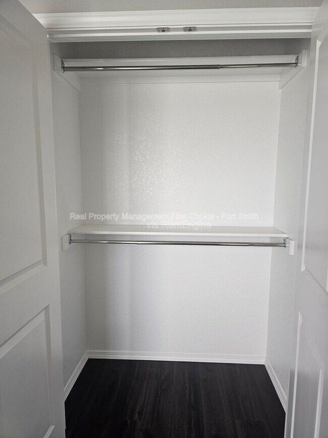 Building Photo - 2124 Ingalls Ln