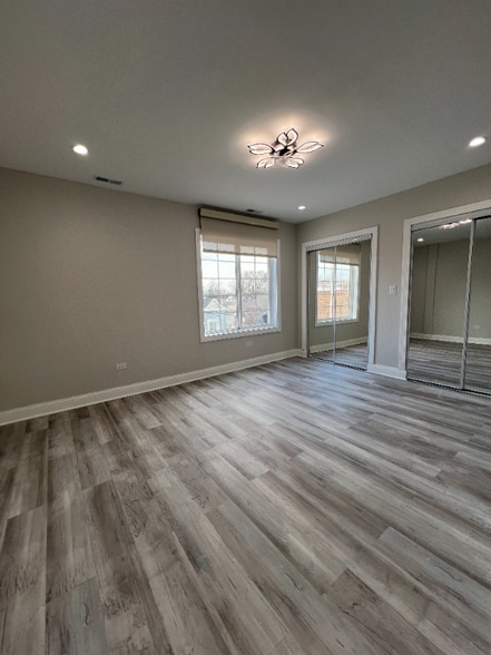 Building Photo - 7935 Ogden Ave