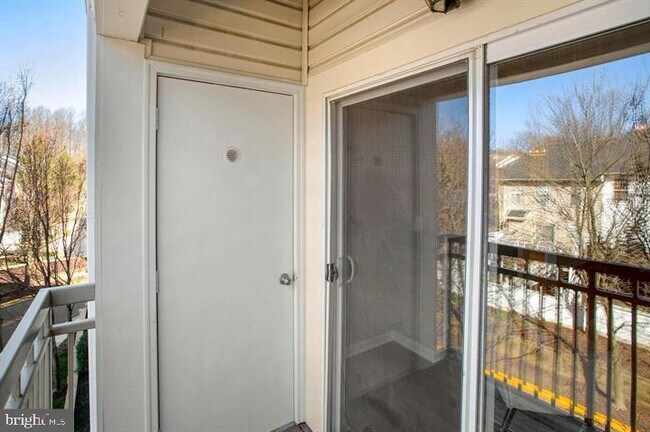 Building Photo - 2791 Centerboro Dr