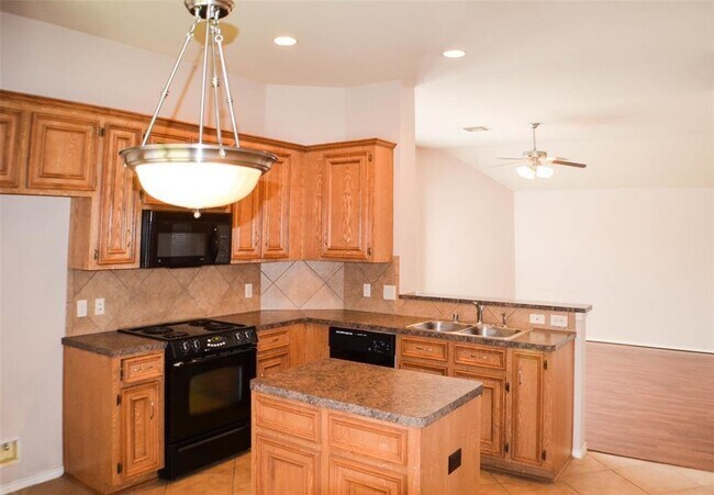 Building Photo - 4811 Mystic Forest Ln
