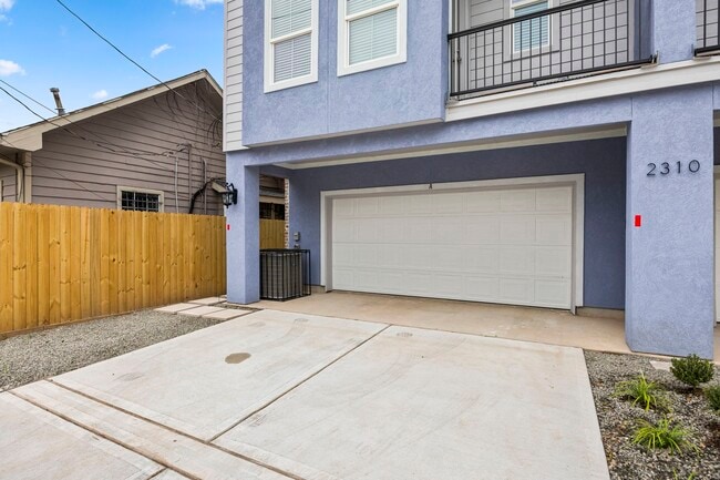 Building Photo - 2310 Detering St