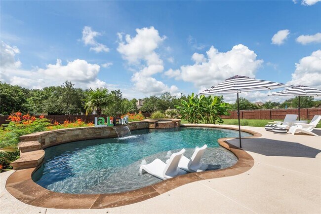 Building Photo - 12305 Lostwood Cir