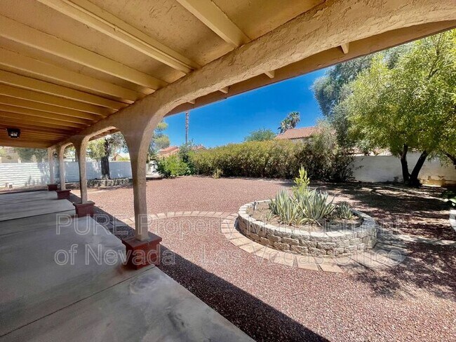 Building Photo - 6649 Wayburn Way