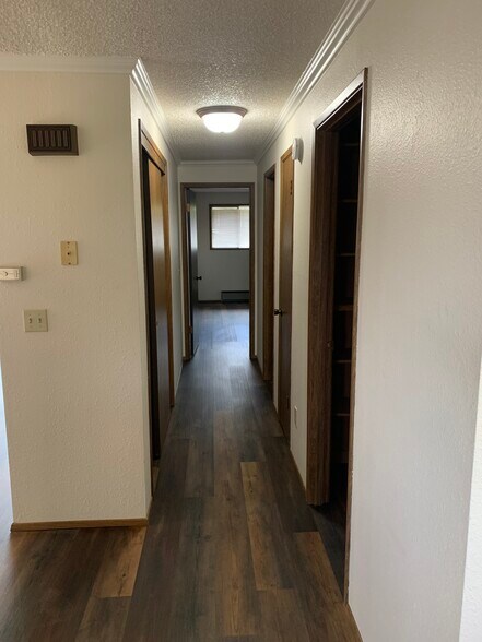 Building Photo - 107 La Villa Dr