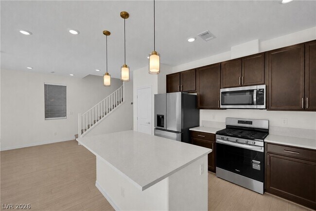 Building Photo - 10265 Restless River St
