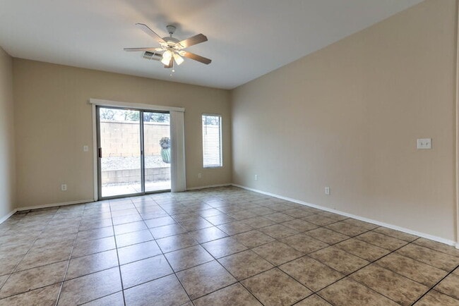 Building Photo - Rancho Sahuarita