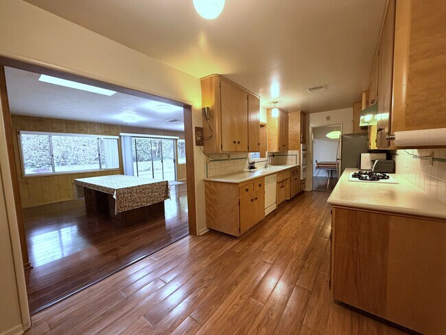 Building Photo - 108 Barret Rd