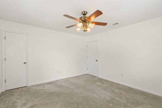 Building Photo - 405 Texas St