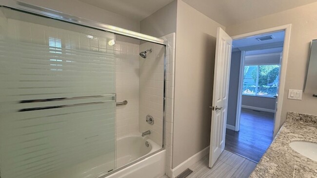 Building Photo - Gorgeous 2BD/2BA, Single-Story TH in Crow Canyon Country Club, Danville- Available NOW!