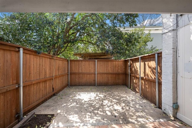 Building Photo - 6107 Bullard Dr