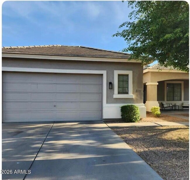 Building Photo - 13724 W San Miguel Ave