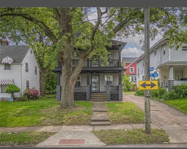 Building Photo - 3363 E 102nd St
