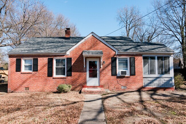 Building Photo - LEASING SPECIAL: 1/2 MONTH FREE IF SIGNED BY 8/10/2026