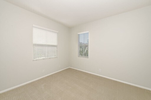 Building Photo - Immaculate 2 Bedroom Irvine Condo
