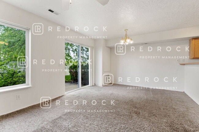 Building Photo - 4838 N Orchid Ln