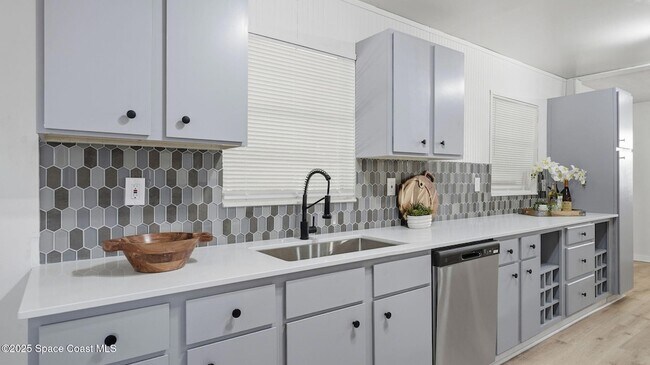Building Photo - 5950 Ackard Ave