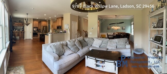 Building Photo - 9789 Black Willow Ln