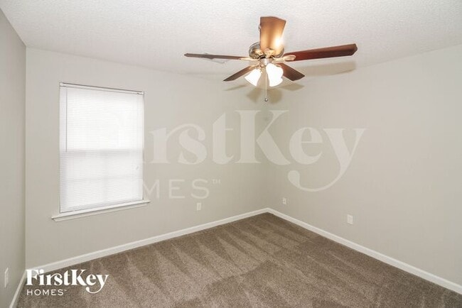 Building Photo - 4785 Buttermilk Dr