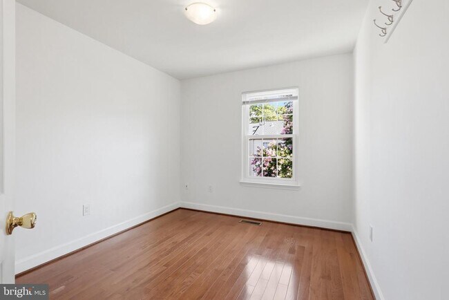 Building Photo - 14214 Beddingfield Way