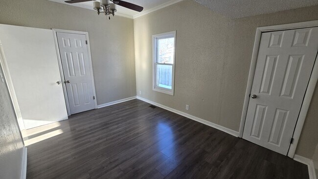 Building Photo - 2914 Sewell St