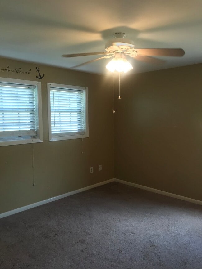 Building Photo - 3213 Hatcher Rd