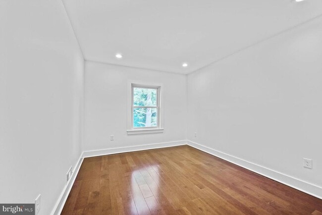 Building Photo - 10222 Arizona Cir