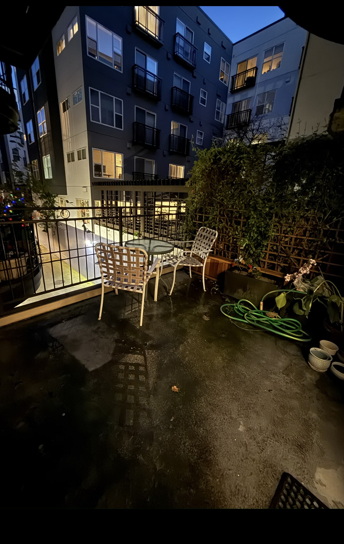 Building Photo - 425 Vine St