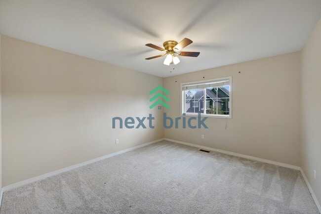 Building Photo - 4 Bed, 2.5 Bath | Spacious 2,460 Sq. Ft. Sammamish Home in a Top-Tier School District with Parks ...