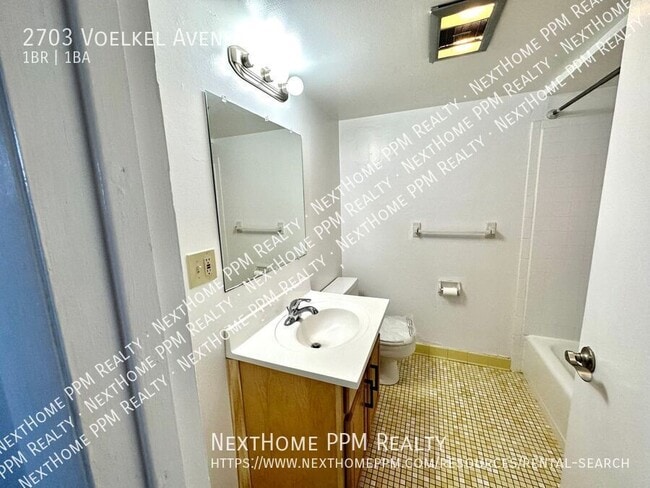 Building Photo - 2703 Voelkel Ave