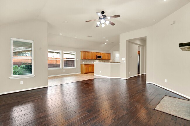 Building Photo - 9226 Fernwillow Dr