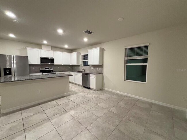 Building Photo - 1156 Sugarwood St