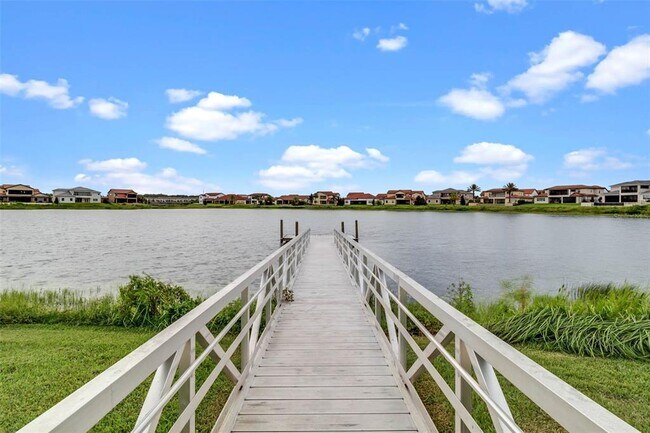 Building Photo - 8884 Bismarck Palm Dr