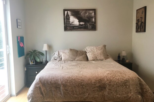 Master Bedroom - 2074 Euclid Ave