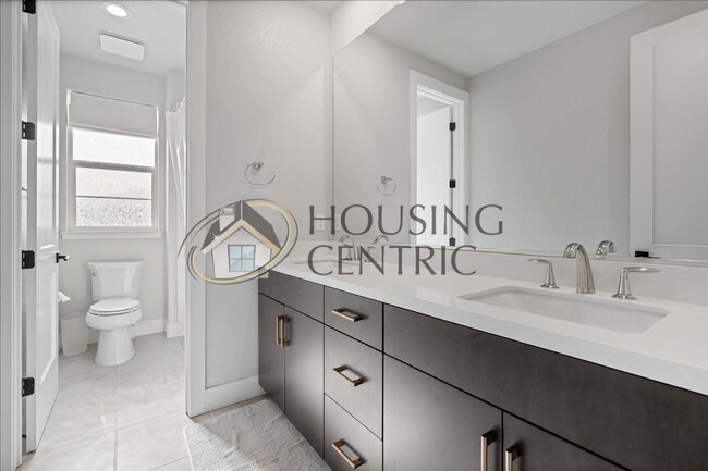 Building Photo - New Construction Executive Rental Home in ...