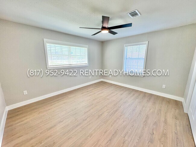 Building Photo - 3630 Agnes St