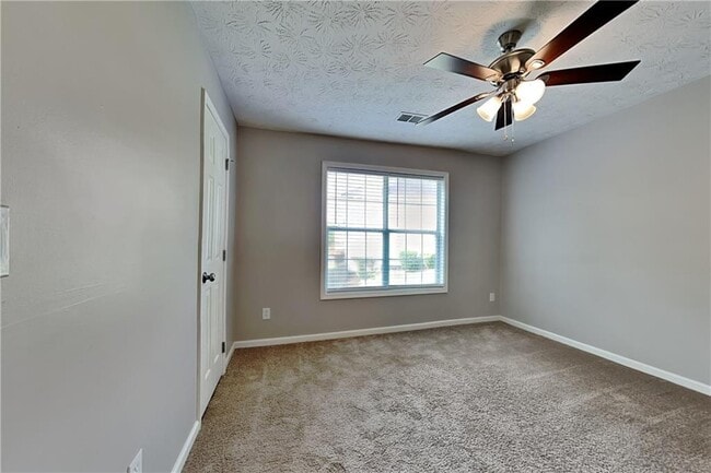 Building Photo - 511 Cambridge Way