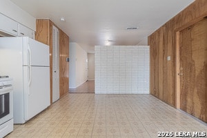 Building Photo - 1926 Rawhide Ln