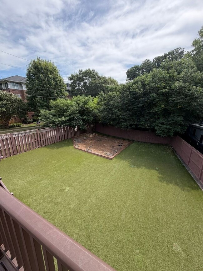 Building Photo - Spacious~Charming~Dilworth! 3800 SF 4 Beds 3.5 Baths