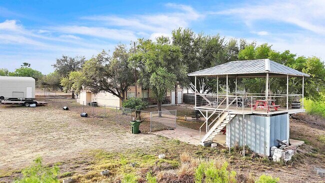 Building Photo - 130 N Jab