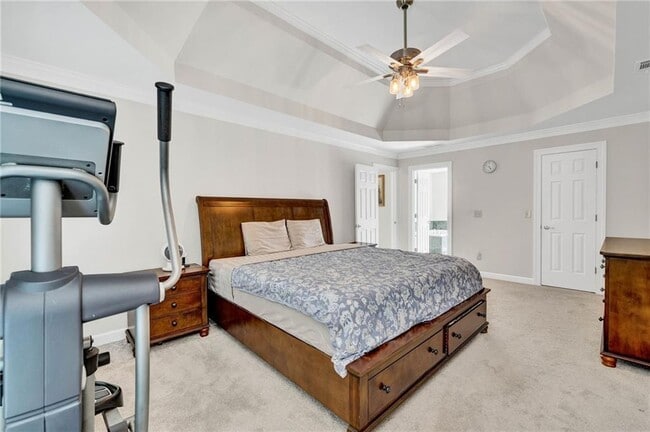 Building Photo - 2448 Kings Arms Dr