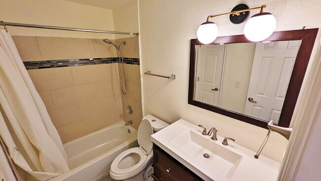 Building Photo - SO MUCH LIGHT! Beautifully Updated Smart Home 2Bd 2Bth 2nd Floor End Unit Condo in Aurora Schools