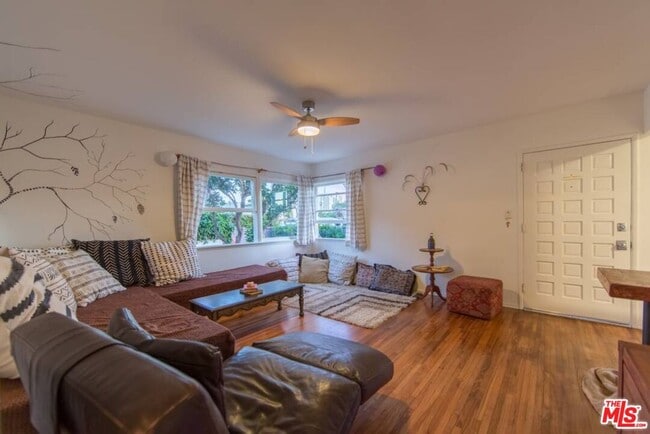 Building Photo - 2422 Abbot Kinney Blvd