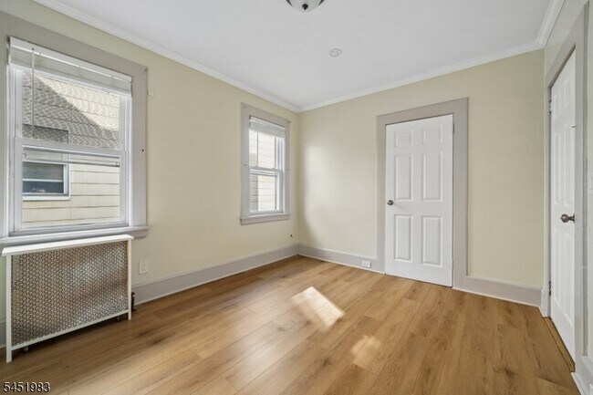 Building Photo - 378 Boyden Ave